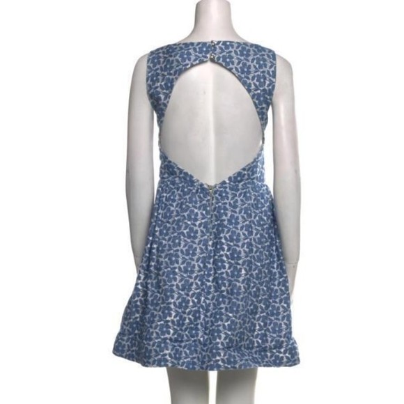 Alice+Olivia LillyAnne Fit & Flare Dress Open Back Blue Silver Floral Size 10 - Picture 4 of 5